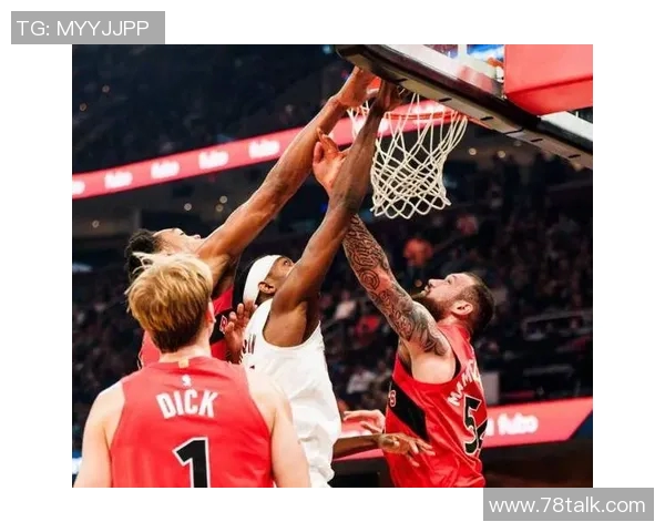 马穆：斯科蒂-巴恩斯是球队领袖 面对字母这样对手他敢于迎难而上